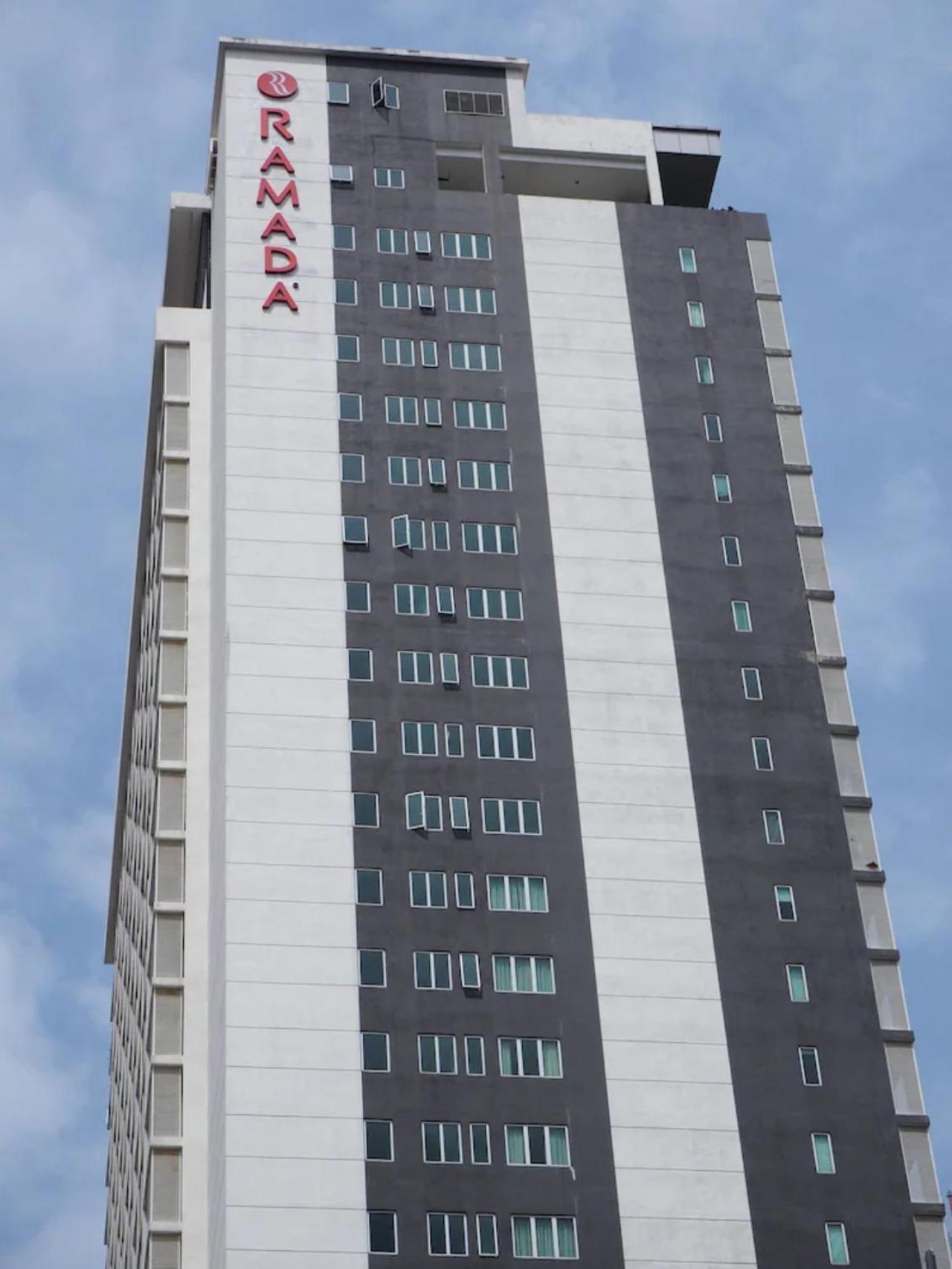 Pangsapuri With Balcony In One Bukit Ceylon