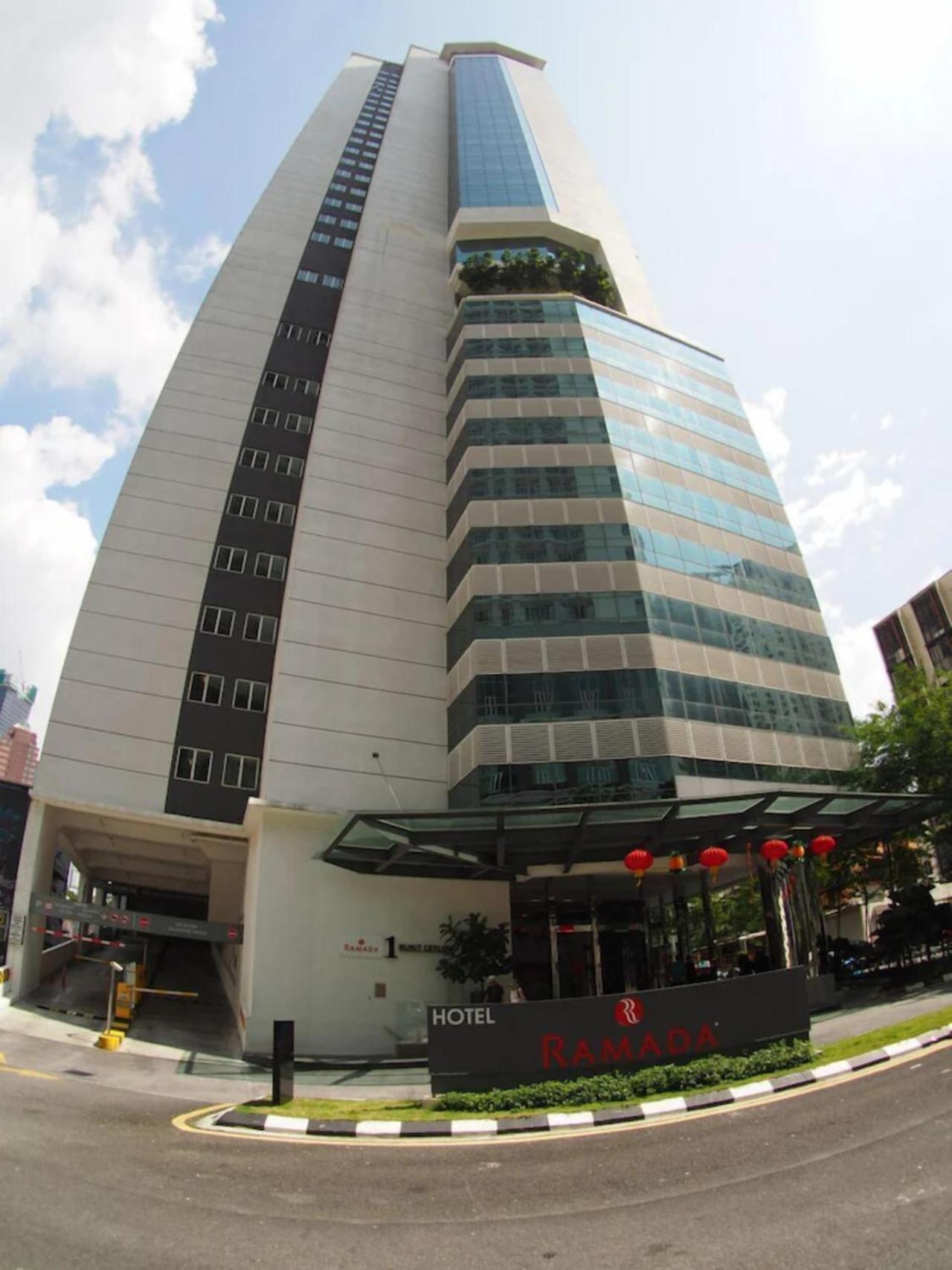 Pangsapuri With Balcony In One Bukit Ceylon Kuala Lumpur